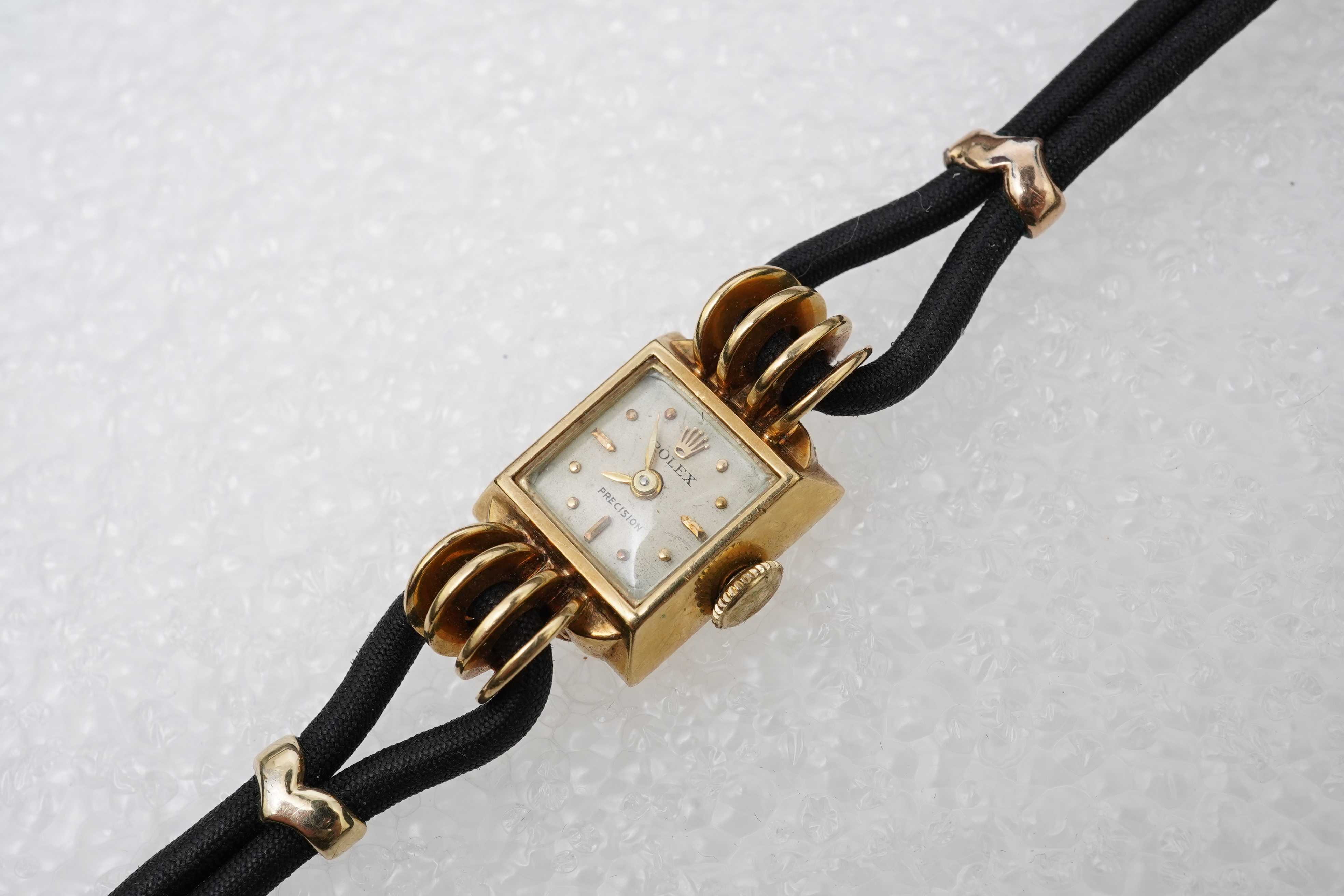 Rolex, a lady's Retro gold manual winding wristwatch, 1940s